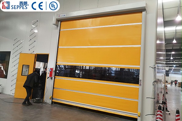 如何選擇一款靠譜的快速門(mén)？這些關(guān)鍵點(diǎn)必須注意